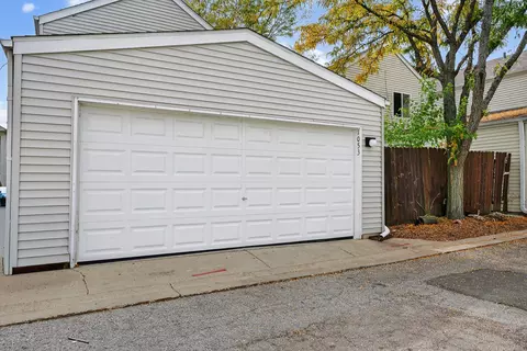 Other - 1053 Symphony Dr, Aurora, IL 60504 photo 8 of 9