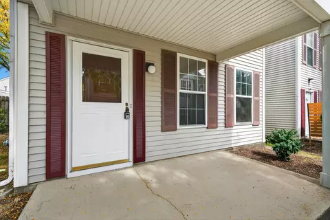 Exterior - 1053 Symphony Dr, Aurora, IL 60504 photo 2 of 3