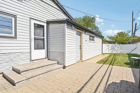 998 Willson Dr, Des Plaines, IL 60016 photo 48