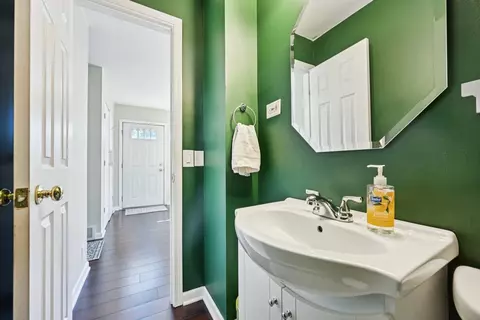 998 Willson Dr, Des Plaines, IL 60016 photo 32
