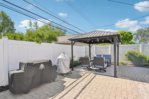 998 Willson Dr, Des Plaines, IL 60016 photo 45