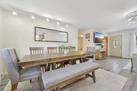 998 Willson Dr, Des Plaines, IL 60016 photo 13