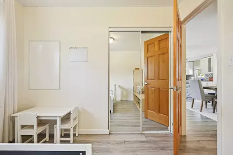 998 Willson Dr, Des Plaines, IL 60016 photo 22