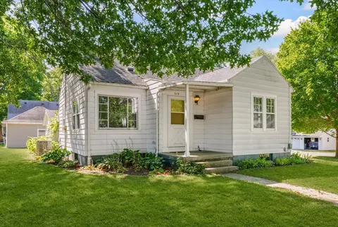 319 W Bond St, Monticello, IL 61856