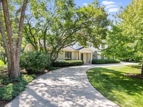 1481 Thor Dr, Inverness, IL 60067