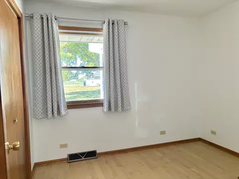 Bedroom - 1409 Catherine St, Ottawa, IL 61350 photo 5 of 5