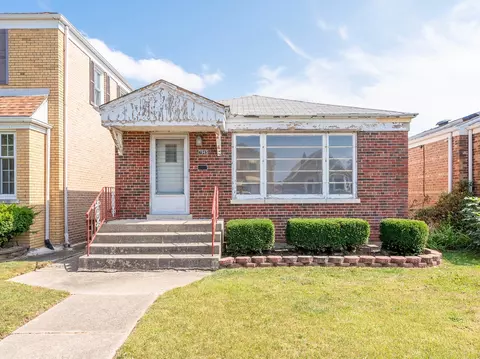 7945 S Sacramento Ave, Chicago, IL 60652