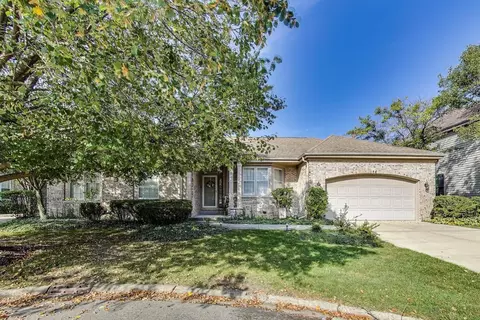 184 Ashfield Ct, Bloomingdale, IL 60108
