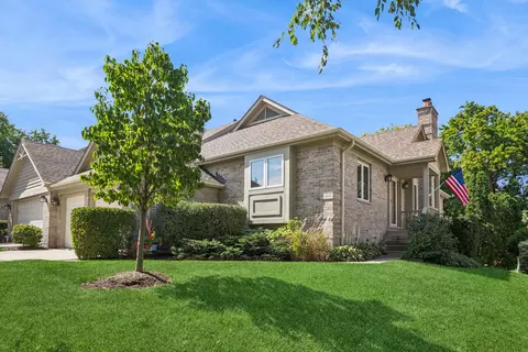 5538 Durand Dr, Downers Grove, IL 60515