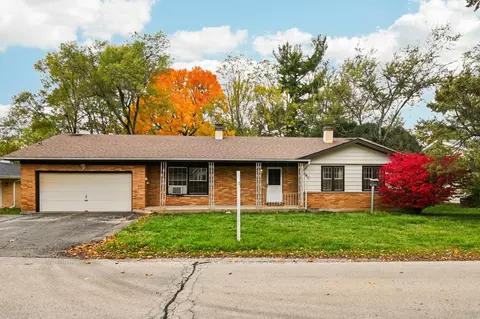100 Pine Ct, Crystal Lake, IL 60014