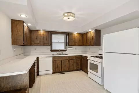Kitchen - 1504 Addleman St, Joliet, IL 60431 photo 1 of 1