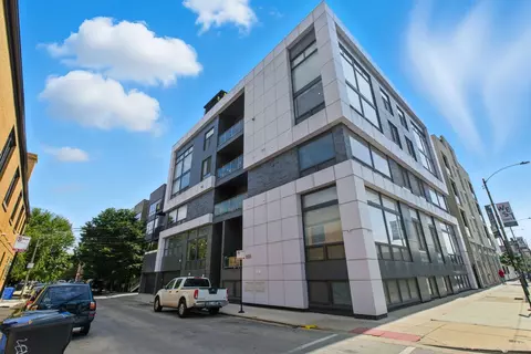 1555 W Fry St #102, Chicago, IL 60642