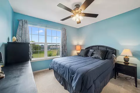 Bedroom - 382 Broadmoor Ln, Bartlett, IL 60103 photo 1 of 2