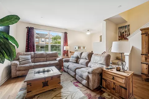 Living - 382 Broadmoor Ln, Bartlett, IL 60103 photo 1 of 1