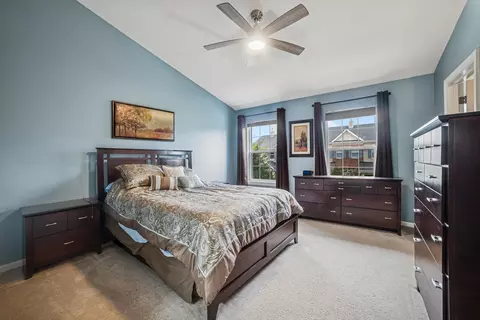 Bedroom - 382 Broadmoor Ln, Bartlett, IL 60103 photo 2 of 2