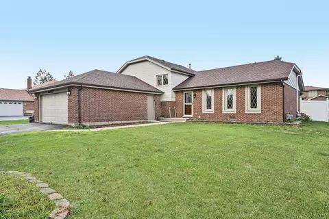 15336 Regent Dr, Orland Park, IL 60462