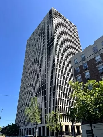 6700 S South Shore Dr #24C, Chicago, IL 60649