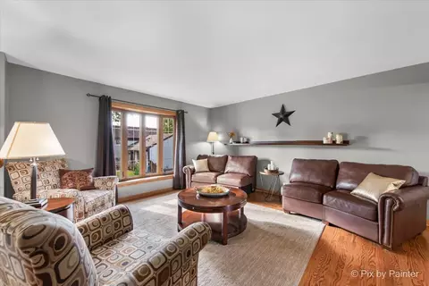 315 Bragg Ct, Bartlett, IL 60103 photo 5