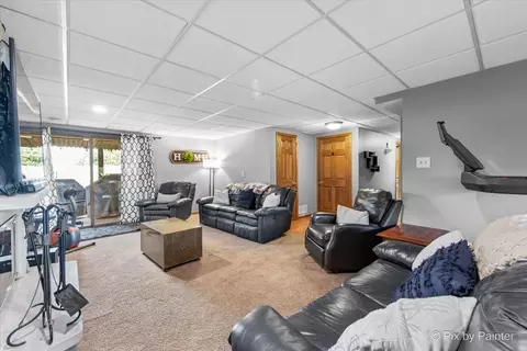 315 Bragg Ct, Bartlett, IL 60103 photo 21
