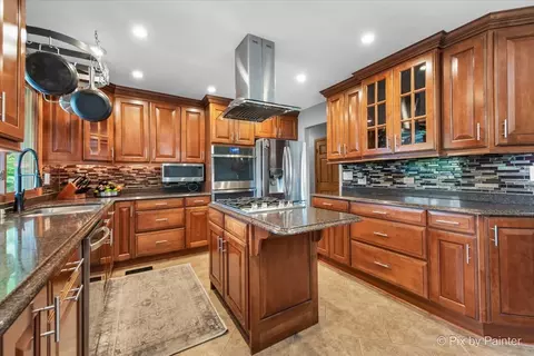 315 Bragg Ct, Bartlett, IL 60103 photo 9