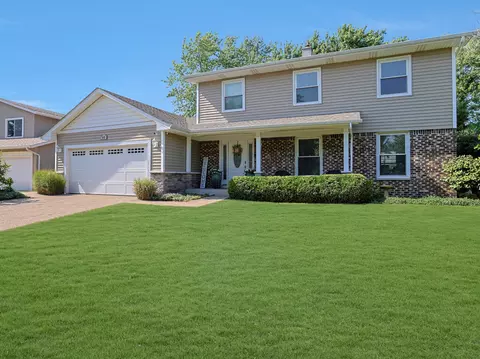 562 Revere Ave, Westmont, IL 60559