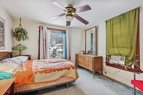 Bedroom - 431 E Liberty Dr, Wheaton, IL 60187 photo 1 of 2