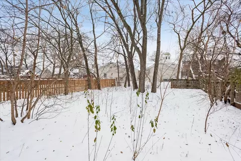 Exterior - 431 E Liberty Dr, Wheaton, IL 60187 photo 4 of 8