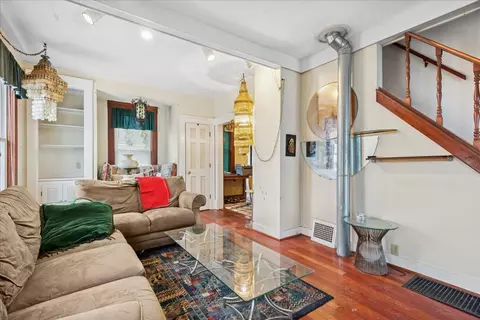 Living - 431 E Liberty Dr, Wheaton, IL 60187 photo 1 of 1