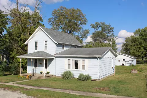 213 Peoria St N, Gilman, IL 60938