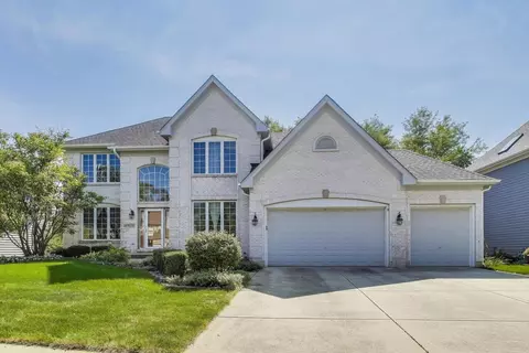 26 W237 Pinehurst Dr, Winfield, IL 60190