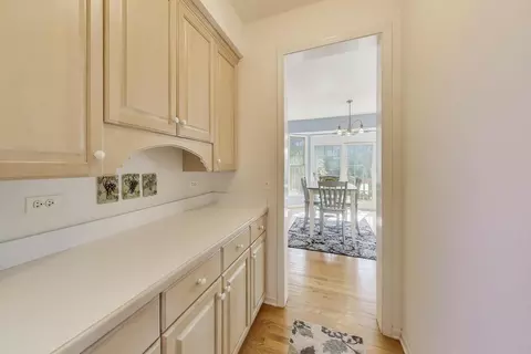 26 W237 Pinehurst Dr, Winfield, IL 60190 photo 5