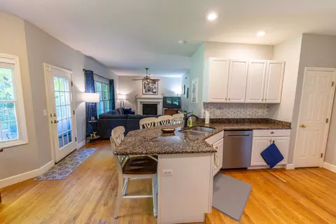 2015 Foxwood Cc, Normal, IL 61761 photo 7