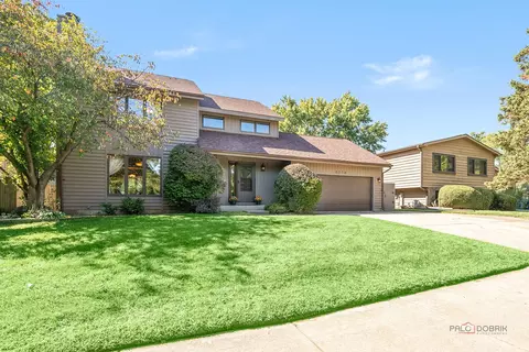 3270 Cashmore Rd, Waukegan, IL 60087