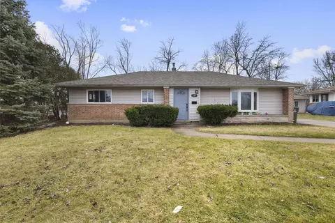 127 Blackhawk Dr, Park Forest, IL 60466
