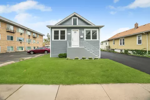Exterior - 1927 S 17th Ave, Broadview, IL 60155 photo 1 of 4