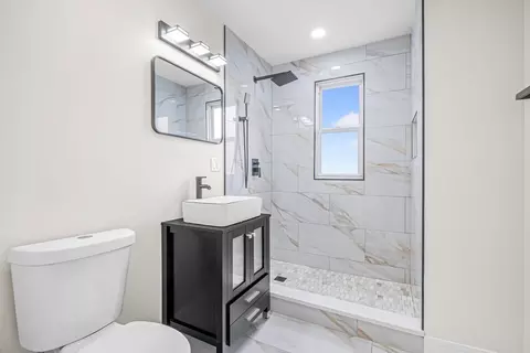 Bath - 1927 S 17th Ave, Broadview, IL 60155 photo 1 of 2