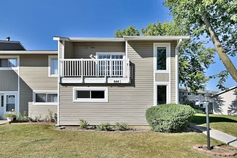 644 Harbor Ter, Bartlett, IL 60103 photo 1