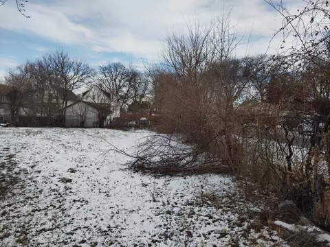 Undisclosed, Chicago, IL 60620