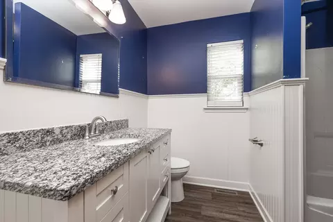 Bath - 26256 S Plum Tree Ln, Monee, IL 60449 photo 2 of 3