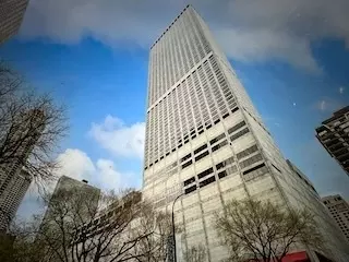 180 E Pearson St #3703, Chicago, IL 60611