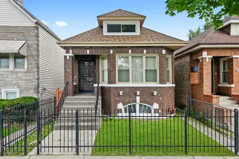 7321 S Oakley Ave, Chicago, IL 60636