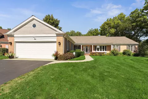 192 Glamis Ln, Inverness, IL 60067