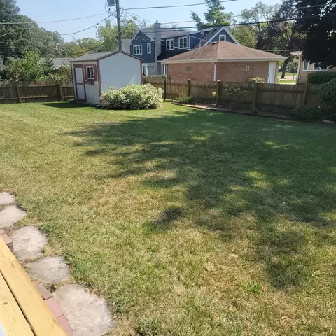 311 Munroe Cir, Des Plaines, IL 60016 photo 18