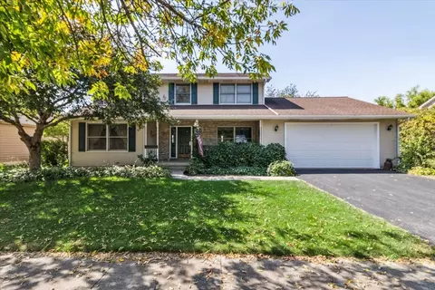 3229 Meadow Trl E, Dekalb, IL 60115
