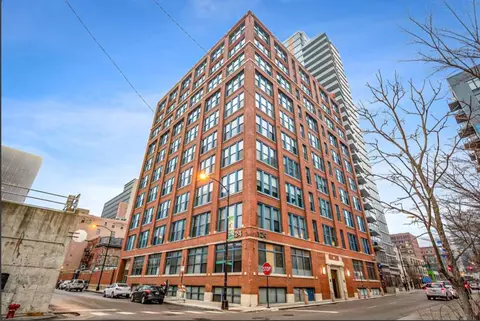 124 W Polk St #605, Chicago, IL 60605