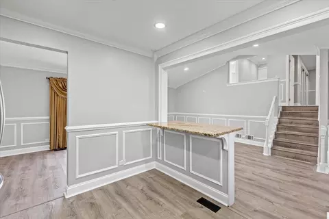 Entry Way - Undisclosed, Bartlett, IL 60103 photo 2 of 3