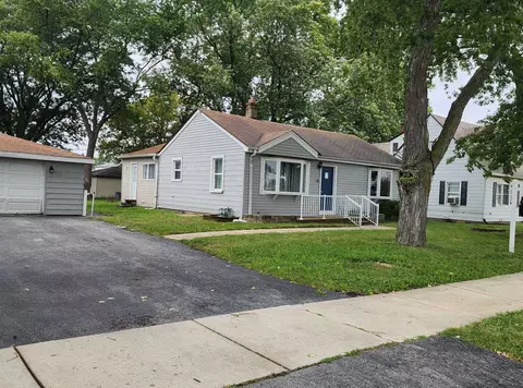 7530 S Oconto Ave, Bridgeview, IL 60455