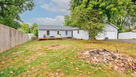 210 N Buchanan St, Heyworth, IL 61745