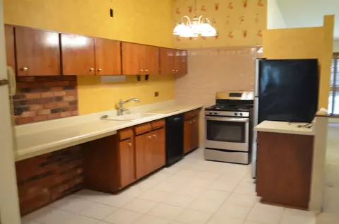 3805 Wren Ln, Rolling Meadows, IL 60008 photo 3
