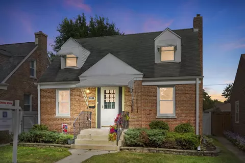 9532 Jackson Ave, Brookfield, IL 60513
